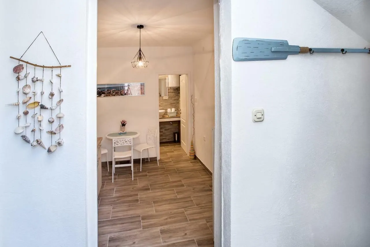 Apartment Barka Split 0*,  Croácia